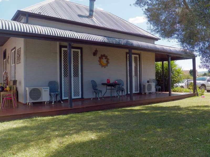 2 Park Street, Scone NSW 2337