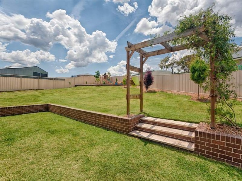 41 Redbank Drive, Scone NSW 2337