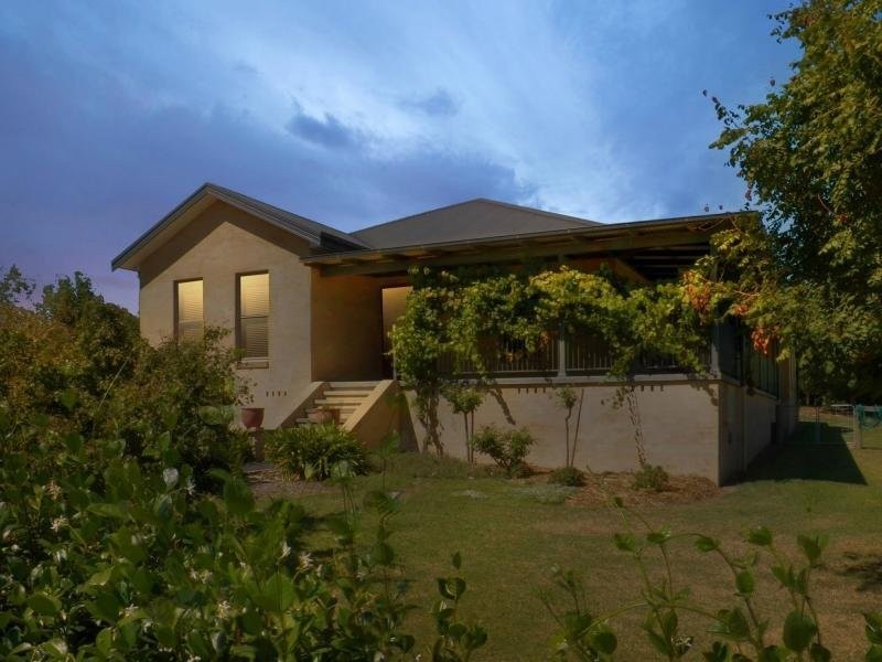 11 Halstead Close, Scone NSW 2337