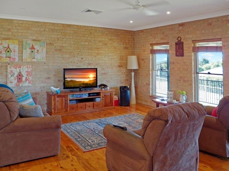 11 Halstead Close, Scone NSW 2337