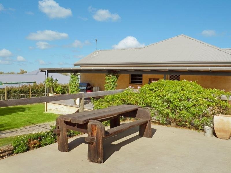 11 Halstead Close, Scone NSW 2337