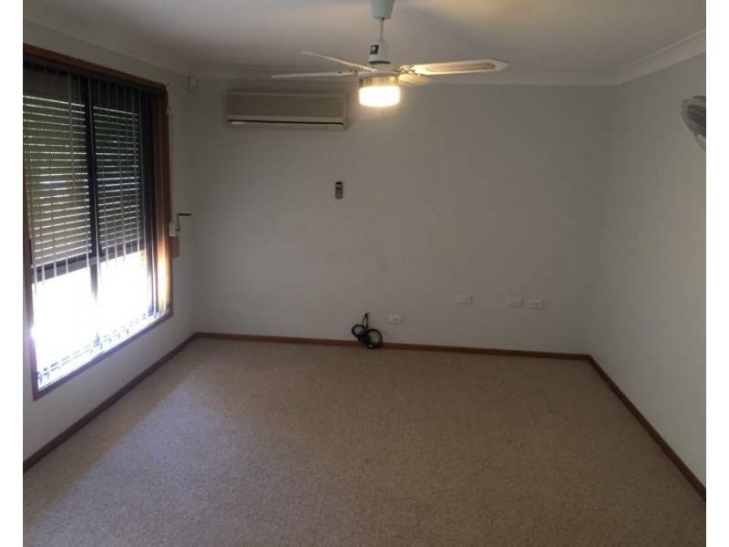 16 Gray Street, Scone NSW 2337