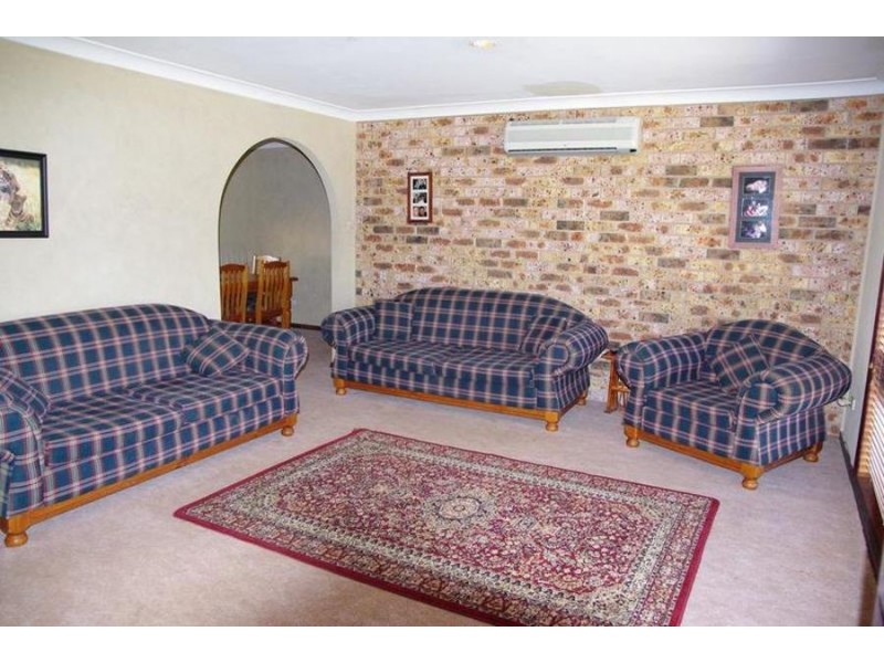 27 Nyarra Street, Scone NSW 2337