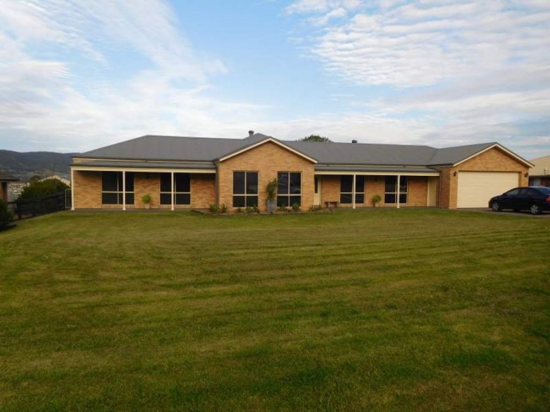 32 Kookaburra Avenue, Scone NSW 2337