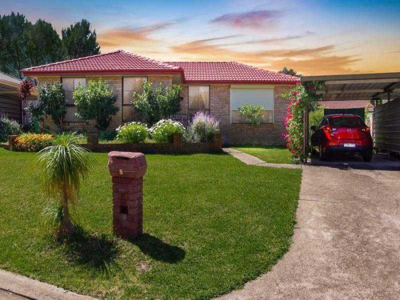 5 Renshaw Close, Scone NSW 2337