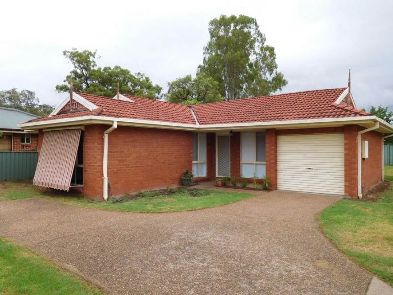 4/61 Satur Road, Scone NSW 2337