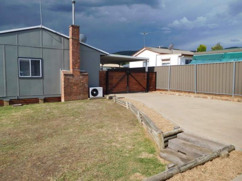 1 Waratah Street, Scone NSW 2337