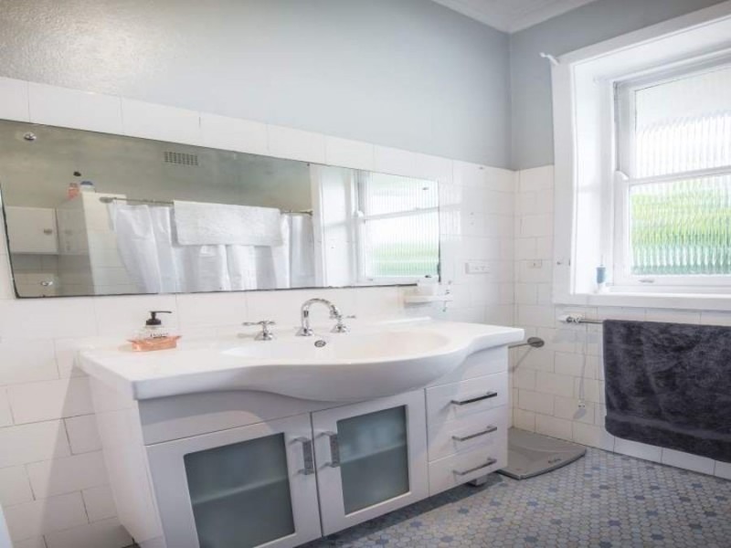 60 Oxford Road, Scone NSW 2337