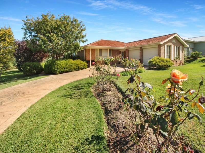 4 Stanstead Close, Scone NSW 2337
