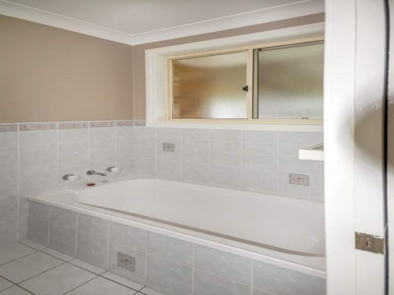 9 Wareemba Street, Scone NSW 2337