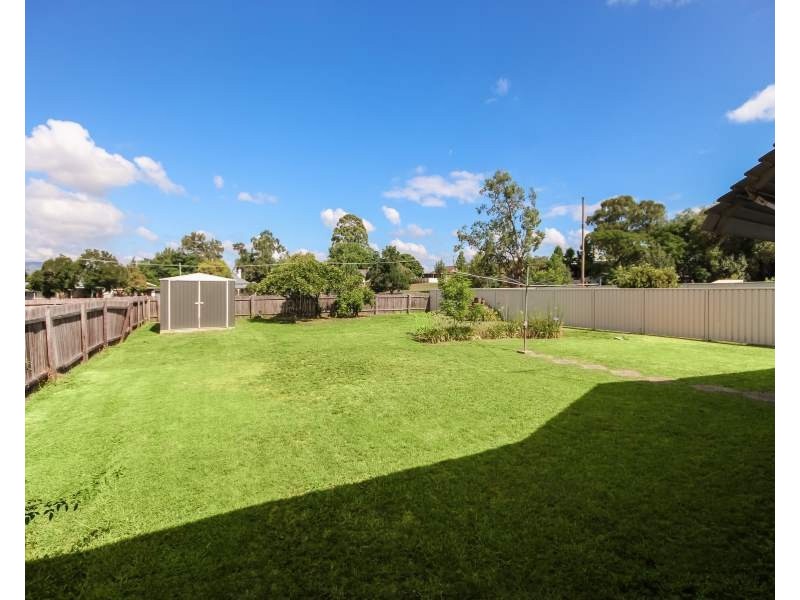 43 Waverley Street, Scone NSW 2337