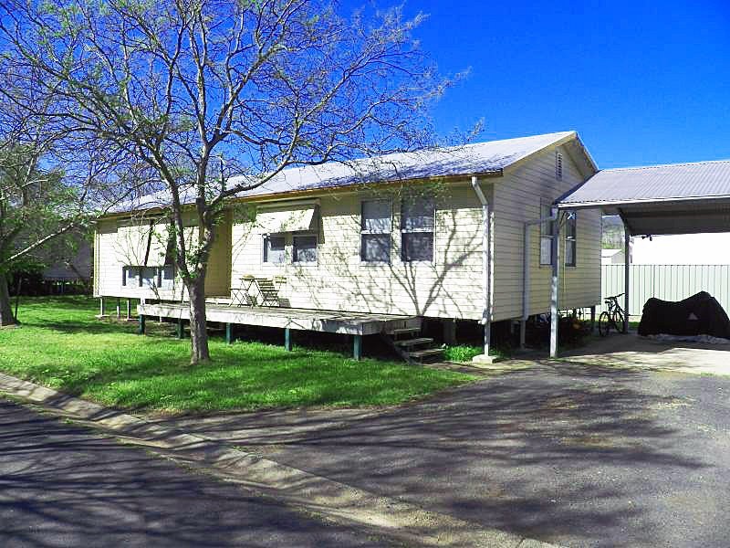 22 Mount Street, Scone NSW 2337