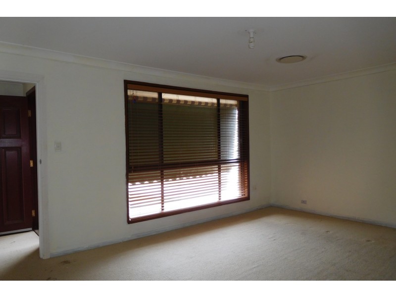 2 Lang Place, Scone NSW 2337