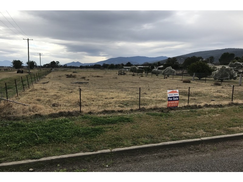 9 Mount Street, Scone NSW 2337