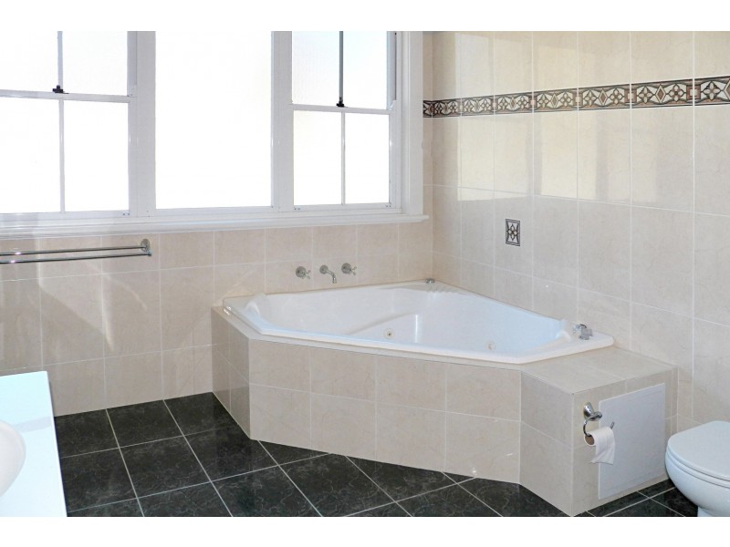 52 Guernsey Street, Scone NSW 2337