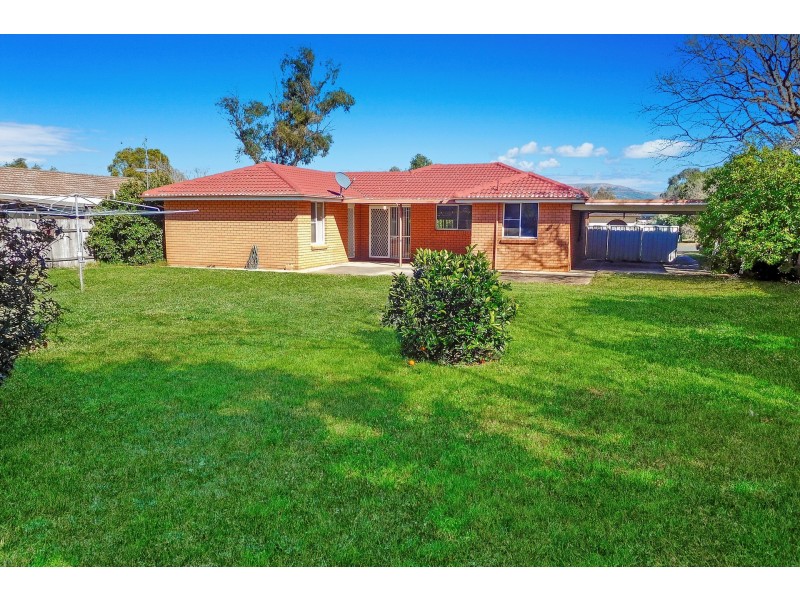 7 Parbury Place, Scone NSW 2337