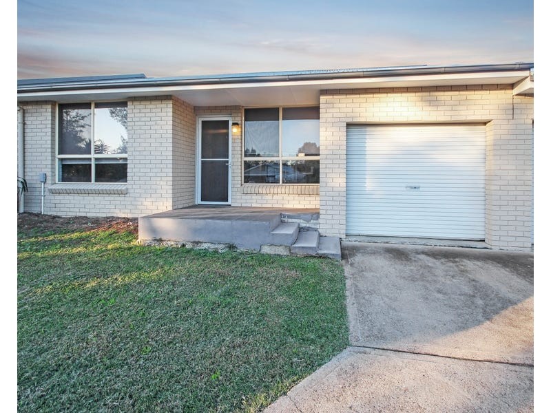 3/11 Joan Street, Scone NSW 2337