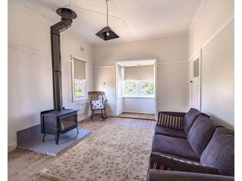 238 Kelly Street, Scone NSW 2337