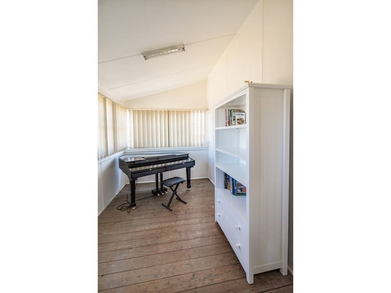 238 Kelly Street, Scone NSW 2337