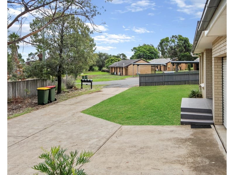 2/11 Joan Street, Scone NSW 2337