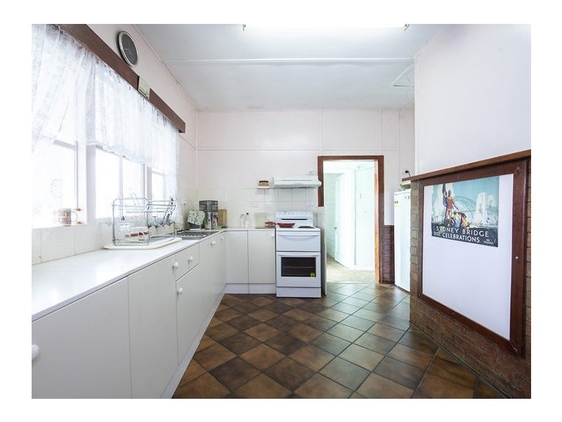 85 River Road, Blandford NSW 2338