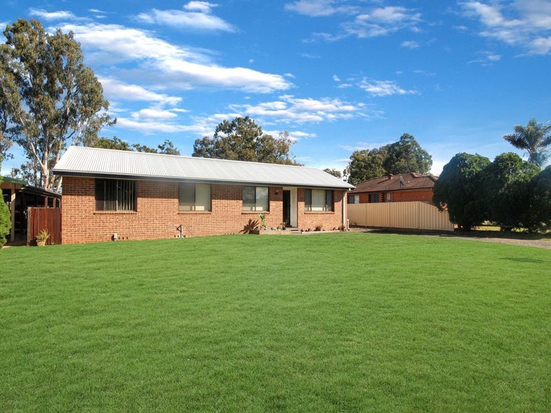 17 Nyarra Street, Scone NSW 2337