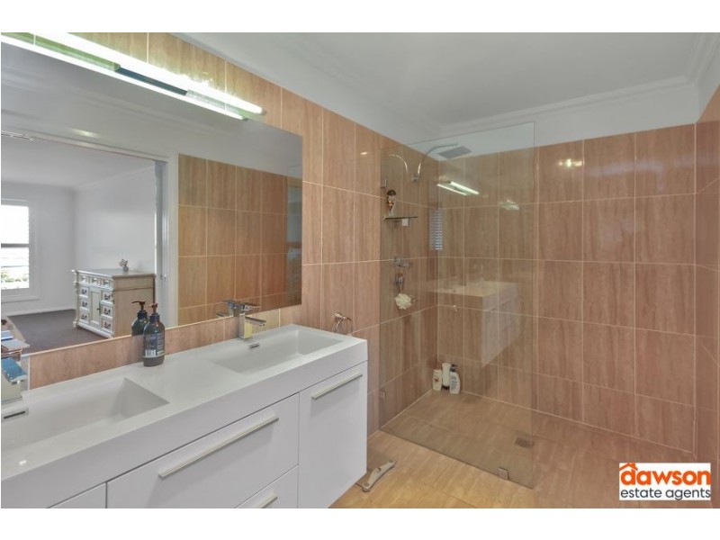 25 Redbank Drive, Scone NSW 2337