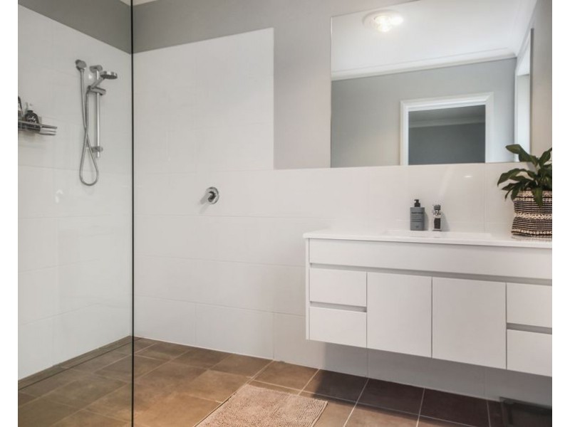 74 Ollerton Drive, Scone NSW 2337