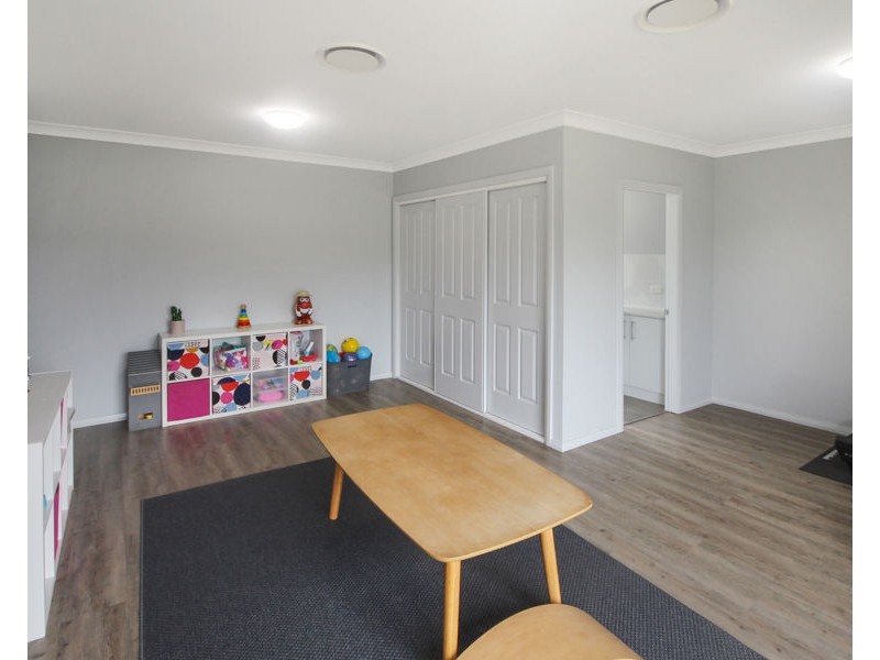 74 Ollerton Drive, Scone NSW 2337