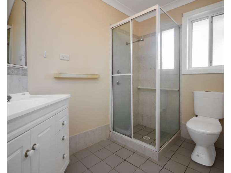 2 Heffron Close, Scone NSW 2337