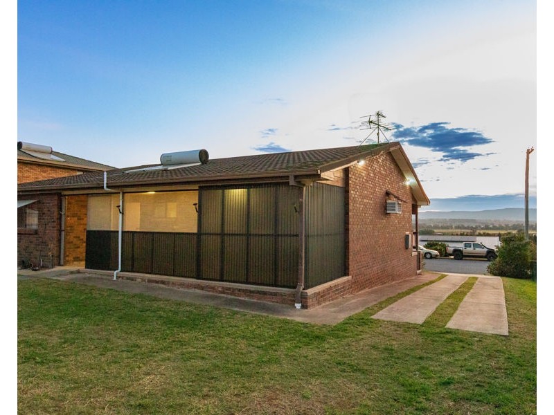 10 Mackenzie Street, Aberdeen NSW 2336