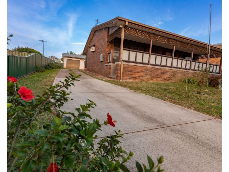 10 Mackenzie Street, Aberdeen NSW 2336