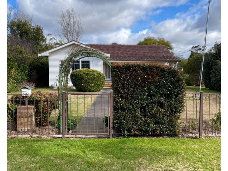 25 Scott Street, Scone NSW 2337