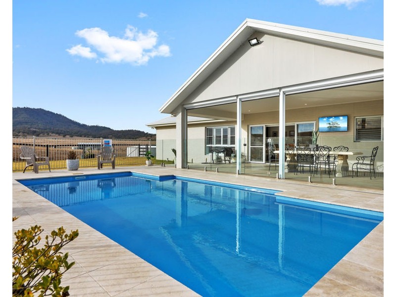 4 Bakewell Circuit, Scone NSW 2337