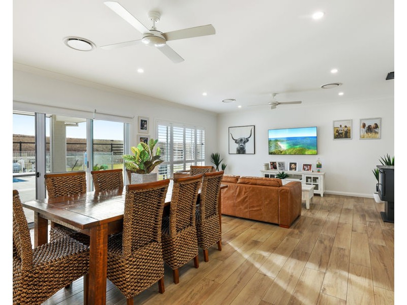 4 Bakewell Circuit, Scone NSW 2337