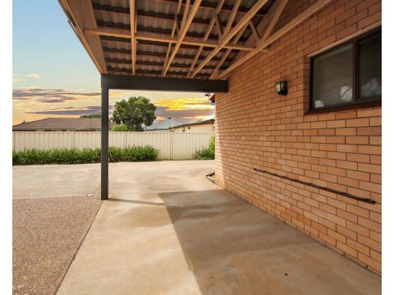 2/65 Satur Road, Scone NSW 2337