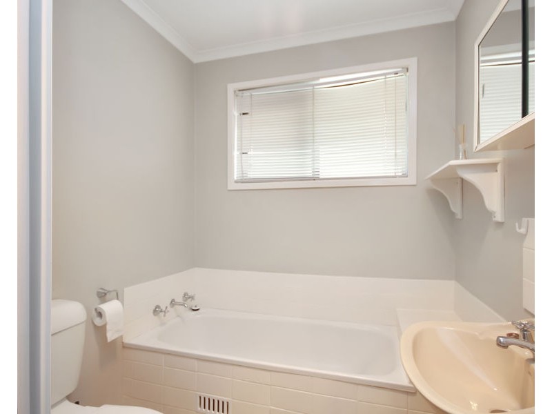 2/65 Satur Road, Scone NSW 2337