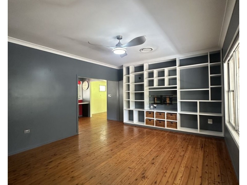 12 Cooper Street, Scone NSW 2337