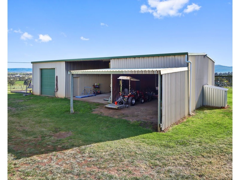 411 Middlebrook, Scone NSW 2337