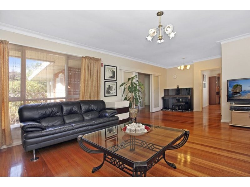 9 Springfield Road, Blackburn North VIC 3130