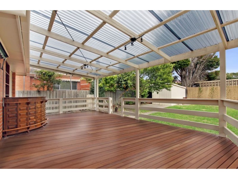 41 Caroline Crescent, Blackburn North VIC 3130