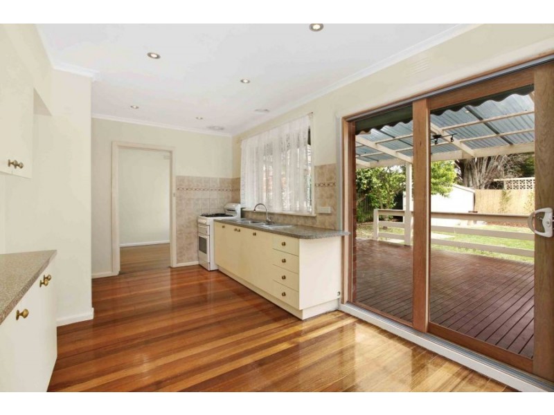 41 Caroline Crescent, Blackburn North VIC 3130