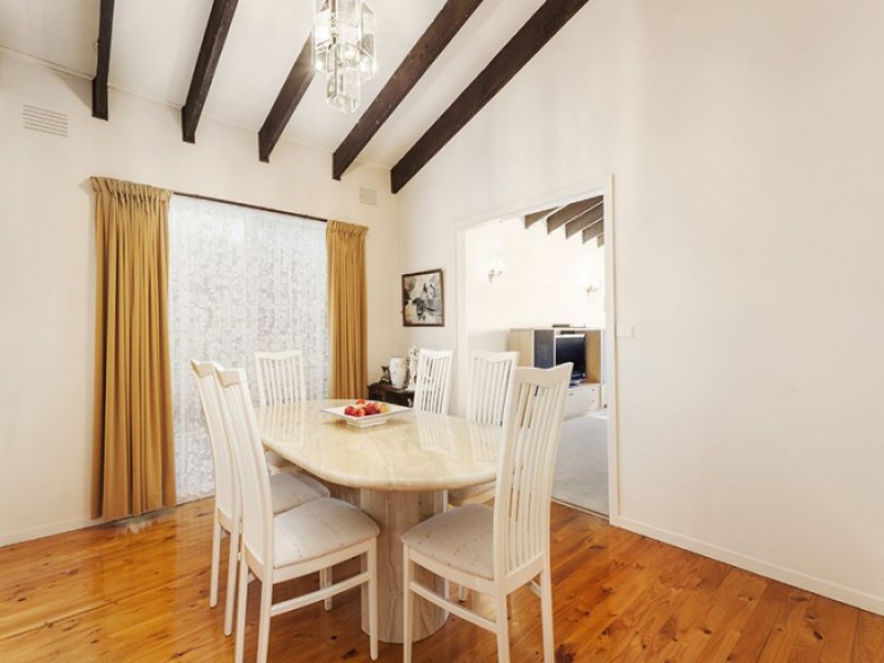 11 Tweedie Court, Box Hill North VIC 3129