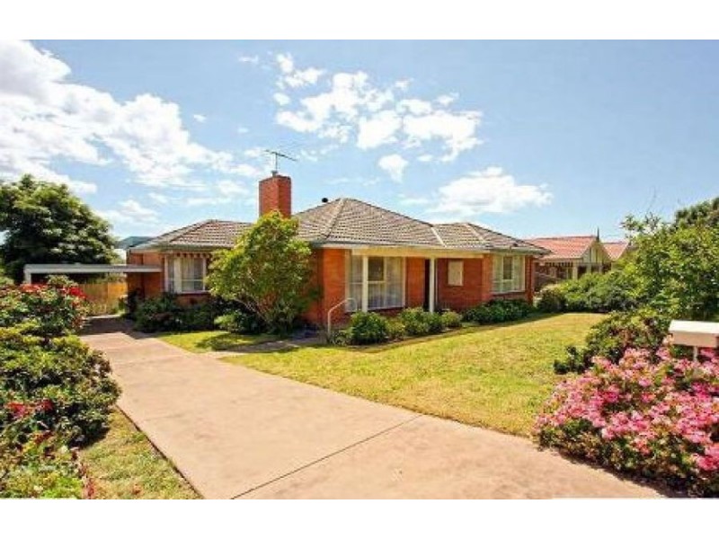 1 Bellevue Avenue, Burwood East VIC 3151