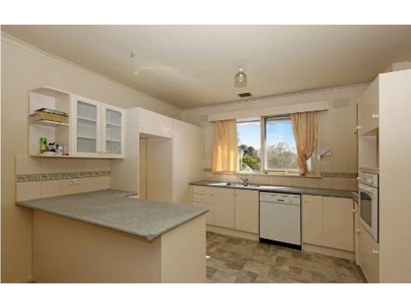 1 Bellevue Avenue, Burwood East VIC 3151