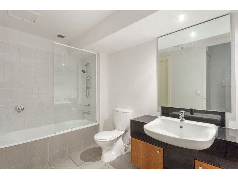 1408/582 St Kilda Road, Melbourne VIC 3004