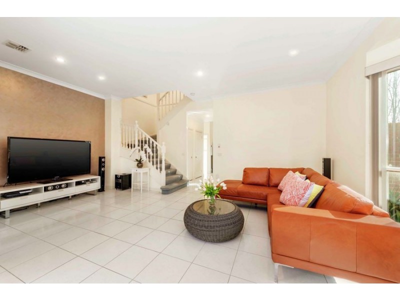 5 Carnarvon Street, Doncaster VIC 3108