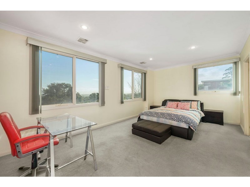 5 Carnarvon Street, Doncaster VIC 3108