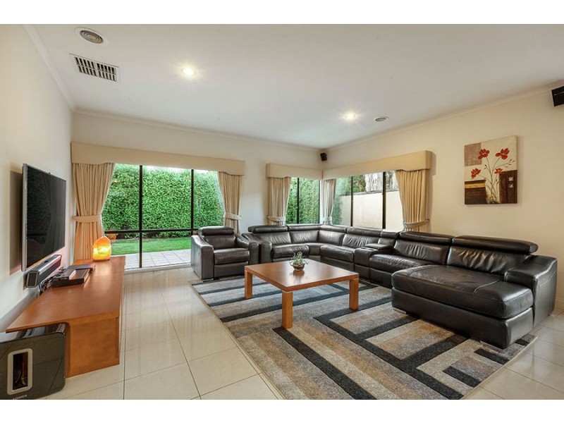 8 Virgillia Street, Blackburn North VIC 3130