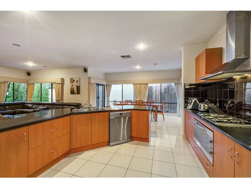 8 Virgillia Street, Blackburn North VIC 3130